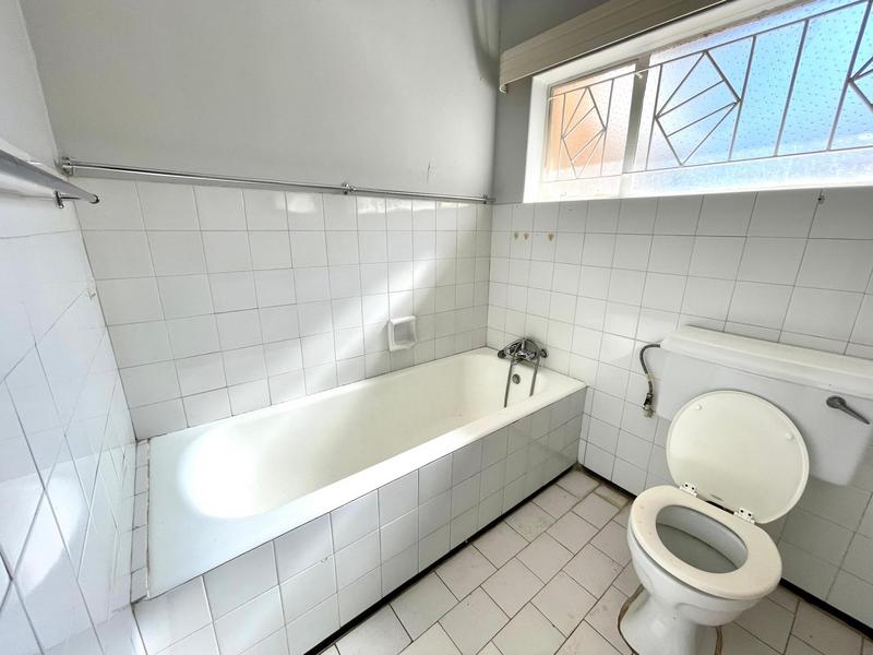 To Let 10 Bedroom Property for Rent in Bult West North West